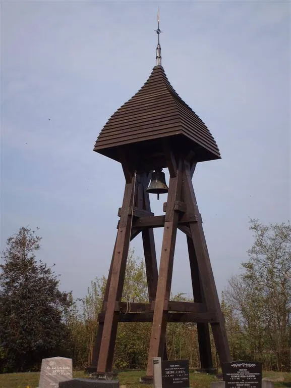 Rotstergaast: Klokkenstoel Rotstergaast 07c